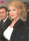 Gloria Gray bei der Eröffnung des HaarWerks in der Zeitschrift GO März 2007 Seite 19