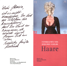 August 2007: Gloria Gray in: HAARE - Fotografien von Herlinde Koelbl  erschienen im Hatje Cantz Verlag